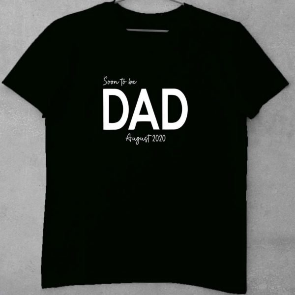 Alternative view of Personlaised Mom-To-Be & Dad-To-Be T-Shirts for Maternity Photoshoot