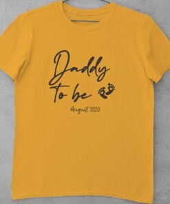 Personlaised Mom-To-Be & Dad-To-Be T-Shirts for Maternity Photoshoot